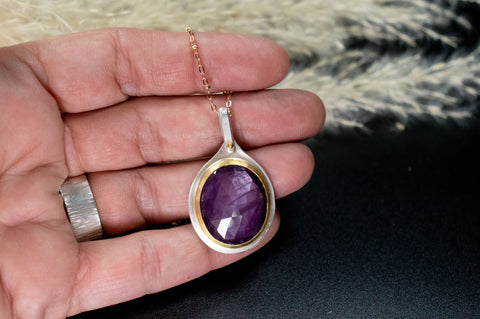 Plum Color Sapphire Necklace Silver and Gold, n2